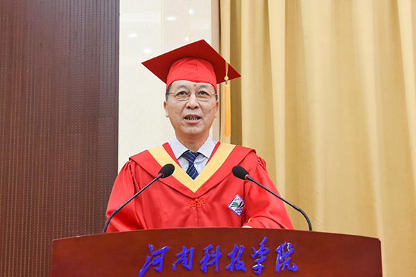 校党委书记周志远讲话