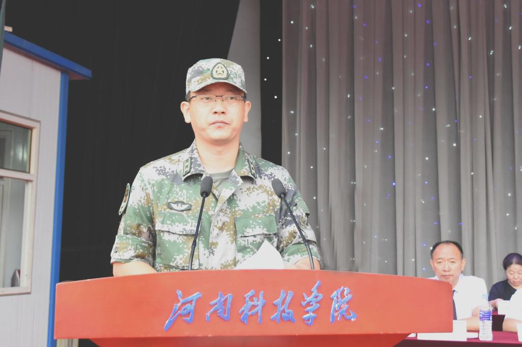 中国人民解放军32150部队首长、军训团团长孙振洋讲话