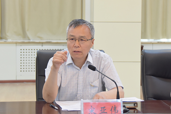 校党委副书记宋亚伟讲话