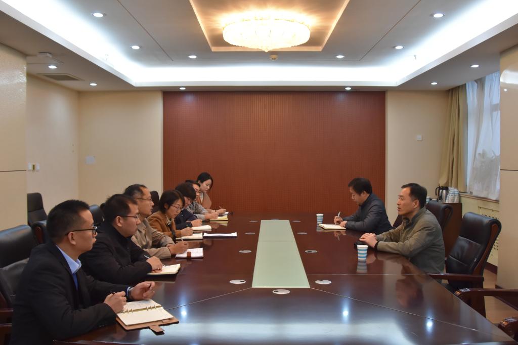 校长李成伟到国际教育学院调研指导